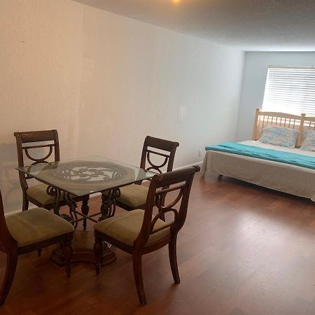 Bedroom Suite In Lauderdale Lakes Townhome Φορτ Λόντερντεϊλ Εξωτερικό φωτογραφία