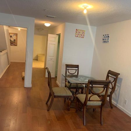 Bedroom Suite In Lauderdale Lakes Townhome Φορτ Λόντερντεϊλ Εξωτερικό φωτογραφία