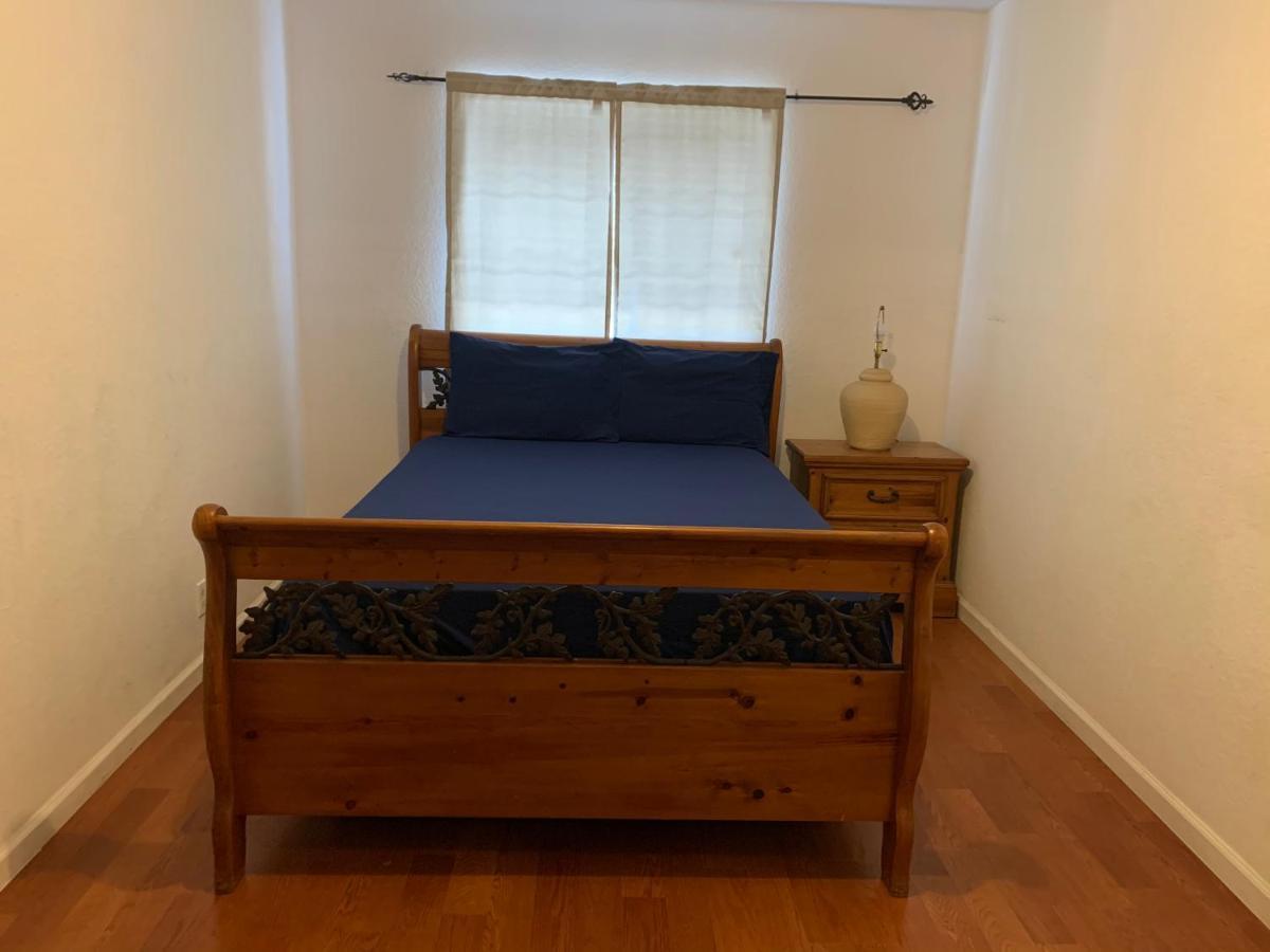 Bedroom Suite In Lauderdale Lakes Townhome Φορτ Λόντερντεϊλ Εξωτερικό φωτογραφία