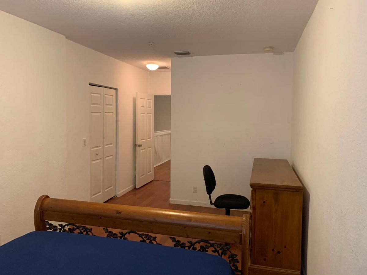 Bedroom Suite In Lauderdale Lakes Townhome Φορτ Λόντερντεϊλ Εξωτερικό φωτογραφία