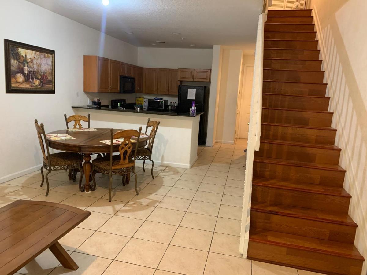 Bedroom Suite In Lauderdale Lakes Townhome Φορτ Λόντερντεϊλ Εξωτερικό φωτογραφία